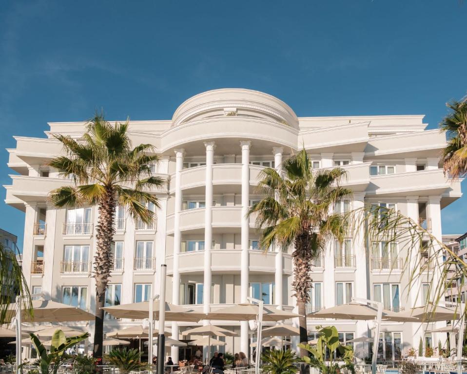 Hotel Palace دوريس - بعيون عربية